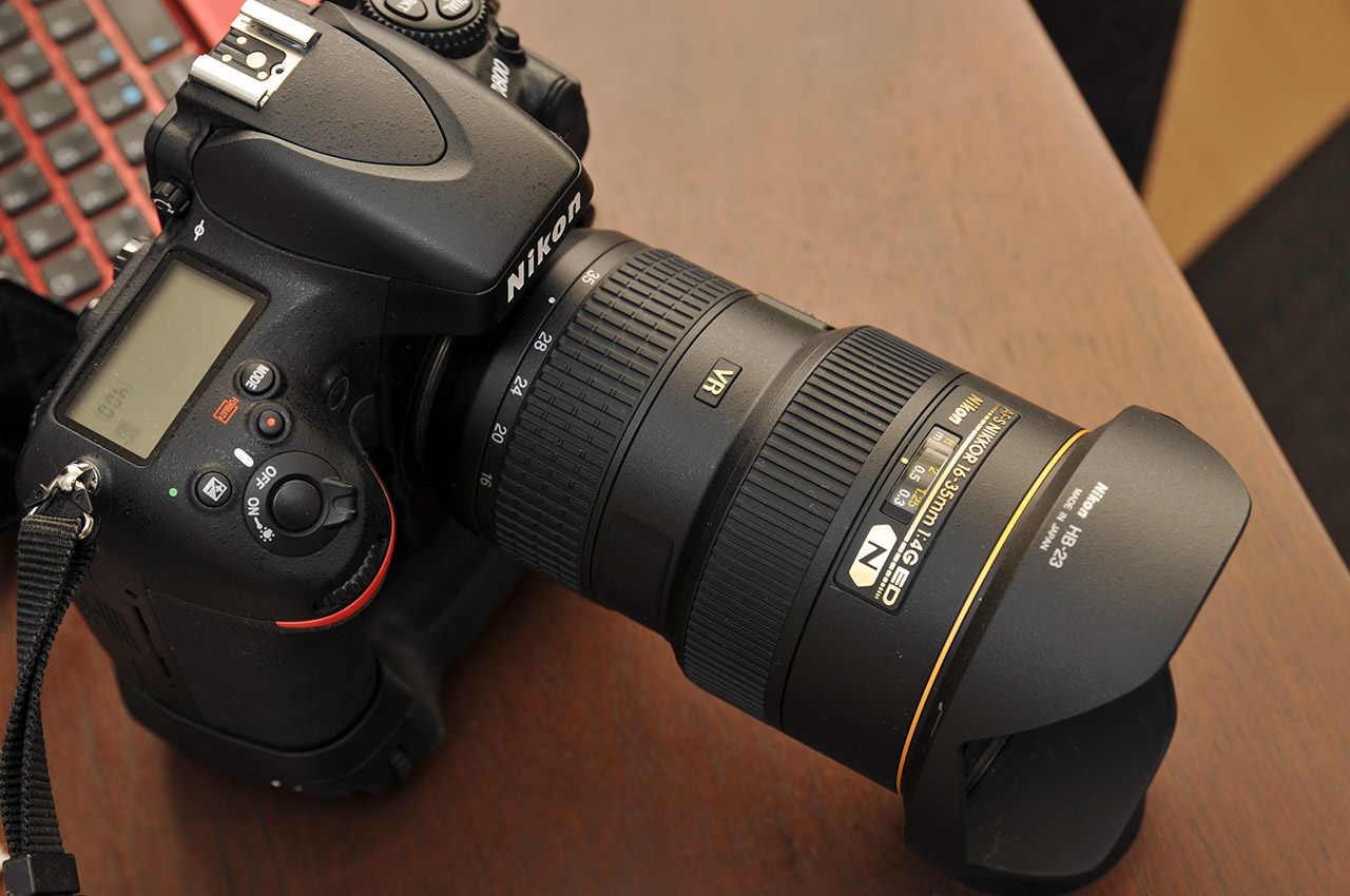 Nikon  AF-S NIKKOR 16-35mm f/4G ED VR広角レンズ