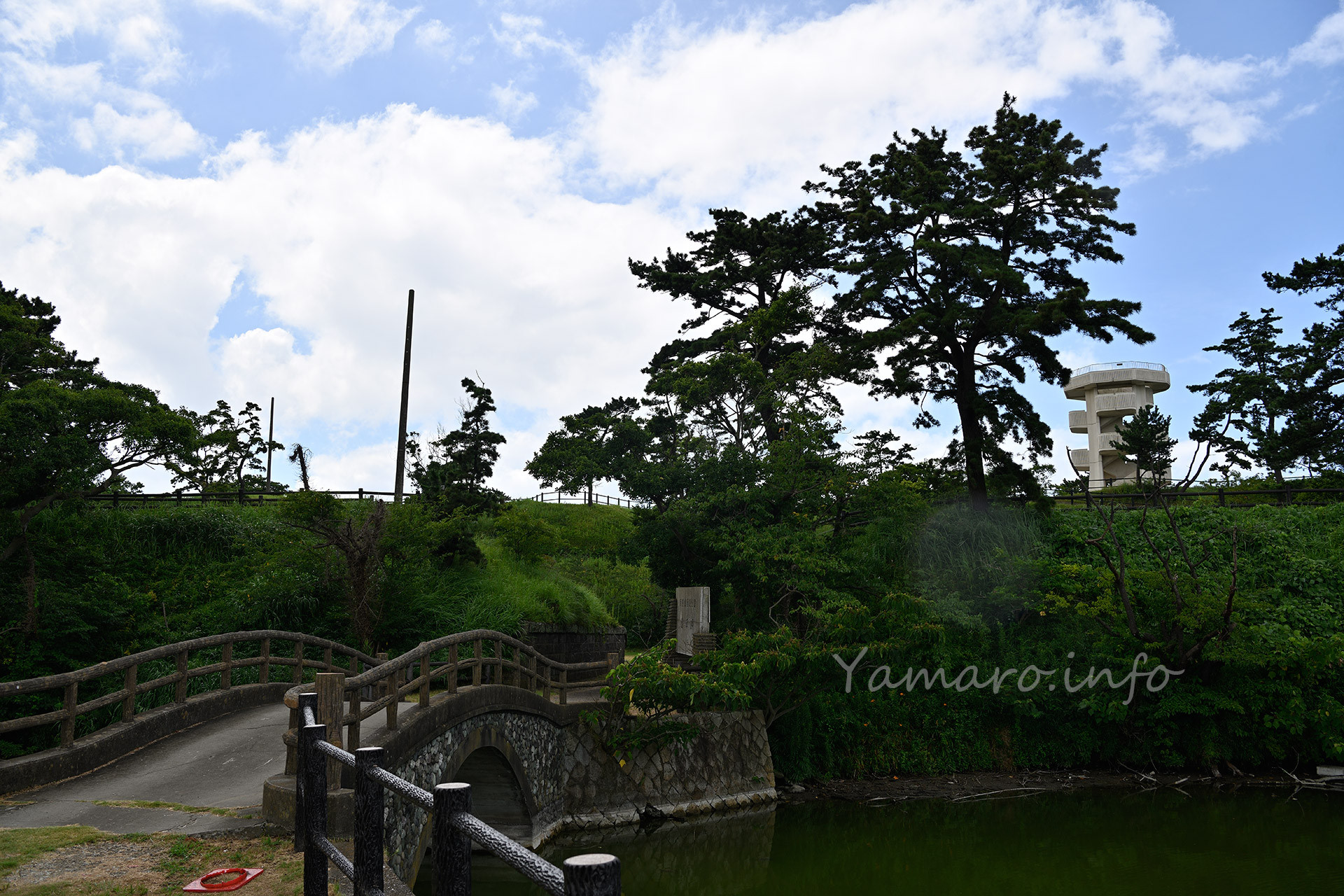 旧陸軍技術研究所富津試験場跡（通称富津試験場）、現在は富津公園となっている。